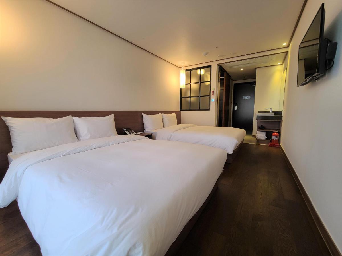 Tamara Jeju Hotel Seogwipo Extérieur photo