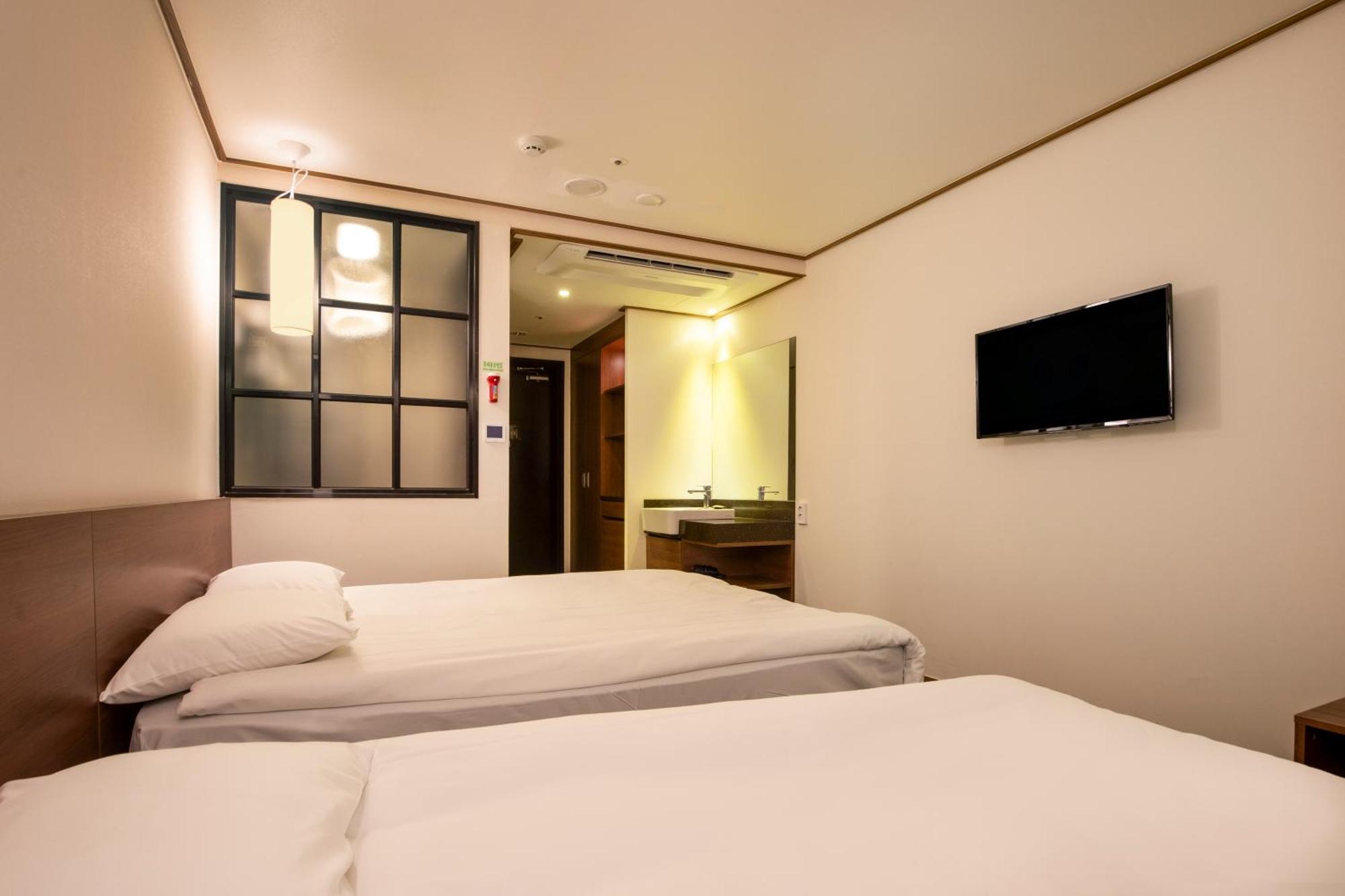 Tamara Jeju Hotel Seogwipo Extérieur photo